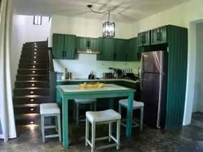 Purevibe Horizon House |2BR Rooftop Ocean View - Image 5