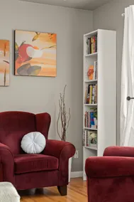 The Ruby Rose | Your Cozy Calgary Stay - Image 5