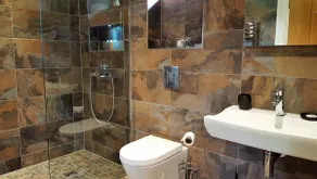 Stiperstones Lodge with Hot Tub - Image 5