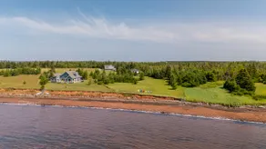 *NEW* The Basset Beach House with Beach Access - Image 5