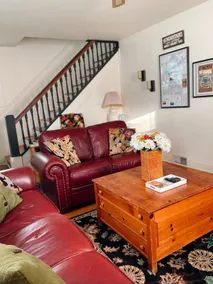 The Kickstand Guesthouse - Image 5