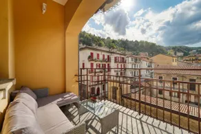 Casa Ginevra - Modern Design, King Bed & Terrace - Image 4