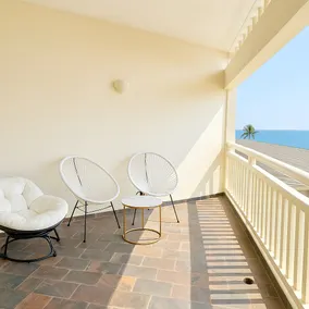 Supreme 166sqm Residence Beachfront Hotel Access - Image 2