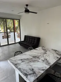 Nice 2nd floor apartment near the beach - Image 2
