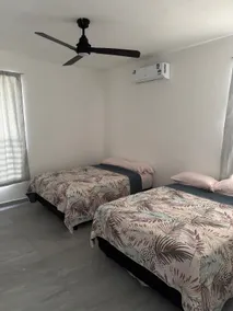 Nice 2nd floor apartment near the beach - Image 3