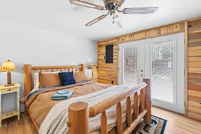 Cozy Riverside Retreat - Image 5