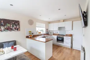 Perfect House ! Perfect Location - Image 2