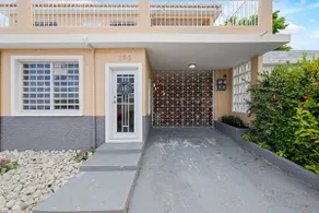 Vibrant Stay Remote Work Fast WiFi AC Free Parking - Image 3