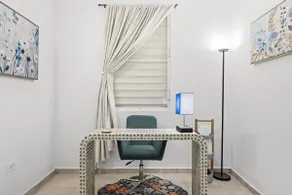 Vibrant Stay Remote Work Fast WiFi AC Free Parking - Image 5