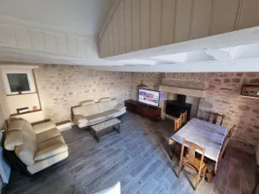 Available tonight Village house renovated in 2025 - Image 4