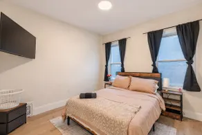 Luxury Boston Getaway •4BR/2BA •Sleeps 9 •Parking - Image 5