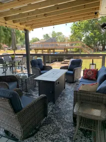Newly Renovated Modern Lakehouse - Image 5