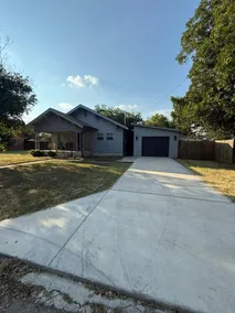 comfort home in cleburne - Image 2