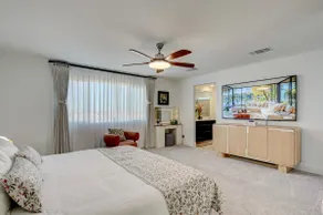 Near Strip•LUX Spacious Villa•Foosball Game - Image 3