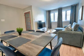 3BR 6Beds 5min Walk Metro Free Parking Place Bell - Image 4