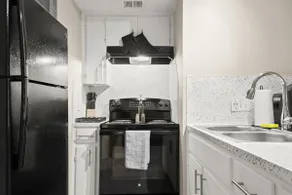 The Domain Retreat | Modern 1BR + Fast WiFi - Image 5