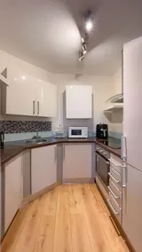 Cozy 1-Bedroom Apartment - Image 3