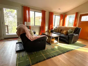 Cleo's Cabin*Family Friendly*Peaceful*King Beds - Image 2