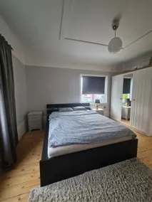 Bed linen and towels are included/Free parking - Image 3
