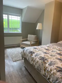 Russell View Apartment - Image 3