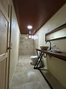Soluga Monteverde Studies. - Image 3