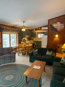 Oui Ski Inn: Powdery Peak - Image 2