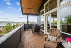The Harlow House Gorge Getaway - Image 2
