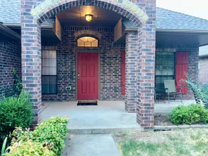 Heart of Edmond Retreat - with EV level 2 charging - Image 2