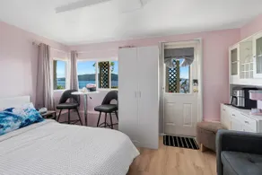 Oceanfront Sunrise | 4BR+Den 4BA Beach Access - Image 5