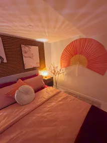 Entire 2-Bedroom House-20 mins to Manhattan by bus - Image 3