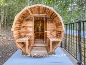 Pool•Sauna•Treetop Playground•Outdoor Fireplace - Image 4