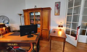 Versailles • Palace within walking distance • Secure parking - Image 5