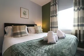 Perfect 4 BR flat, sleeps 8 - Image 2