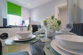 Perfect 4 BR flat, sleeps 8 - Image 5