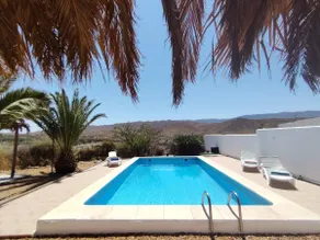 The little house in the desert. Farmhouse for 7 with pool - Image 2