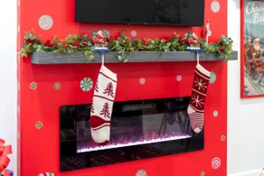 * Christmas-Themed Getaway in Bristol (HOT-TUB) * - Image 4