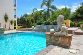 ¡Luxury in Santa Catarina! King bed + Wifi | 5 ppl - Image 2