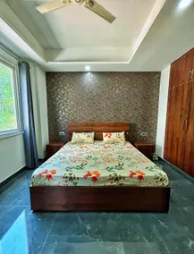 1 BHK | Upper Tapovan | Yoga Retreat | WiFi | Lift - Image 3