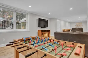 Lake Retreat w/ Beach, Pool, Tennis, Game Room - Image 4