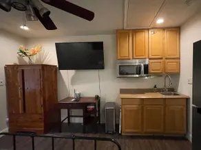 Mama's Suite - Image 2