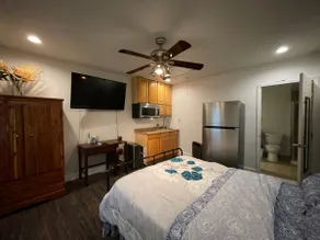 Mama's Suite - Image 5