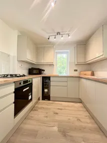 Lovely 2-Bedroom New Forest apartment on a Farm - Image 5
