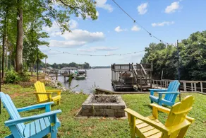 New Lakefront Getaway on Lake Norman - Image 4