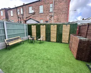 Stylish 3 Bed Home Near Oxton Village & Liverpool - Image 3