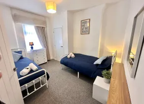 Stylish 3 Bed Home Near Oxton Village & Liverpool - Image 5