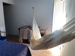 Comfortable and conveniently located room - Image 2