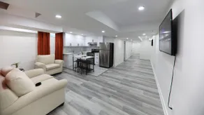 Clean & Cozy Home Near Downtown - Image 3