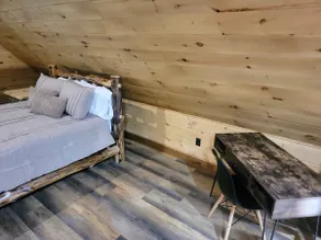 WildWood Cabin- secluded, Hot Tub - Image 4