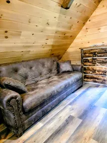 WildWood Cabin- secluded, Hot Tub - Image 2