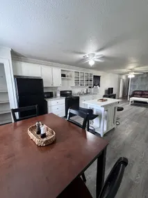 The 401- Your Gateway to Pine Creek Lake - Image 3